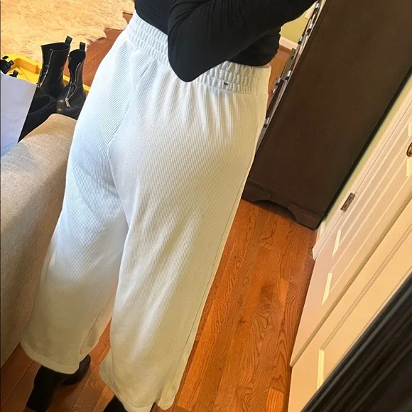 Adrianna Papell Cream Cropped Pants - Picture 3 of 4